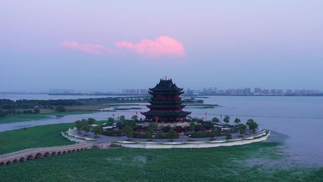 苏州园区阳澄湖重元寺风景航拍视频素材