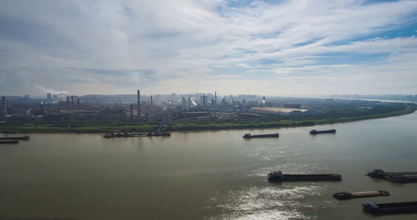 湘潭钢铁厂，工厂，烟囱，湘江，船只，钢城视频素材