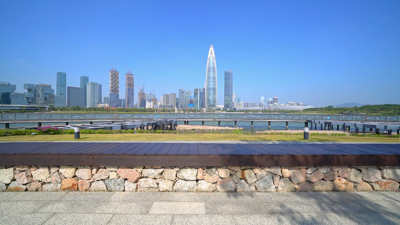 广东 深圳 南山区 人才公园 蓝天 地面视角 实时视频视频素材