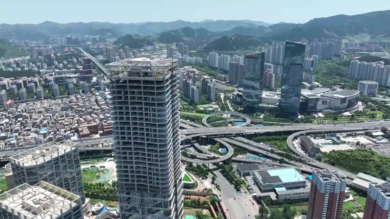 鸟瞰中国山东英雄山立交桥4K视频视频素材