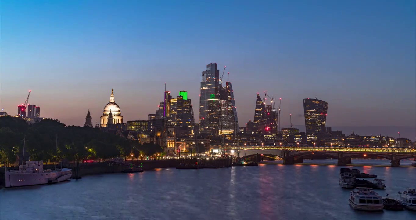 英国伦敦日出 伦敦城 圣保罗大教堂 泰晤士河视频素材