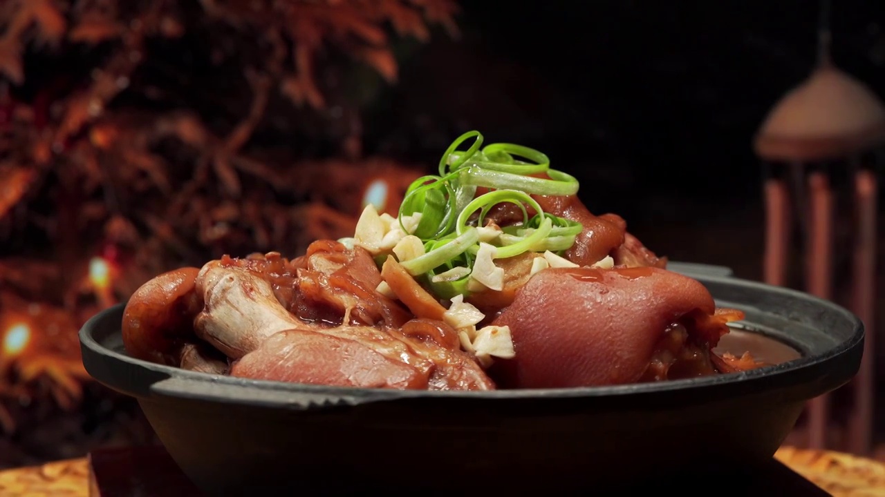 中华传统美食酱汁猪蹄视频下载