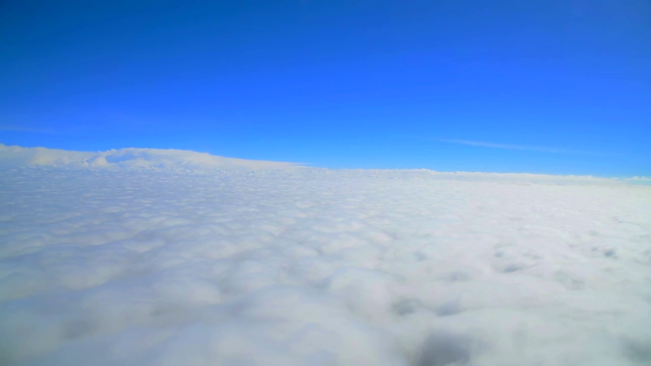 云端上的天空航拍视频下载