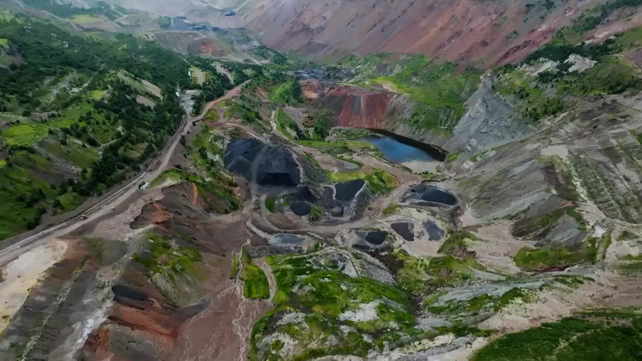 辽宁省阜新市海州露天矿抽水蓄能发电项目视频素材