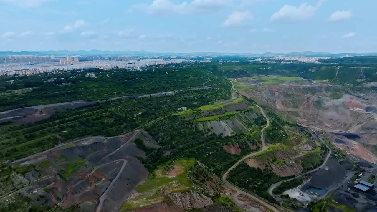 辽宁省阜新市海州露天矿抽水蓄能发电项目视频素材