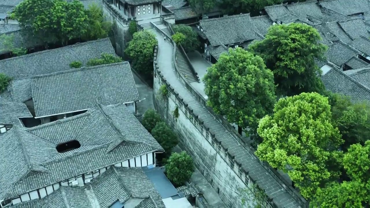 航拍春节文化之乡中国四大古城之一阆中古城视频素材