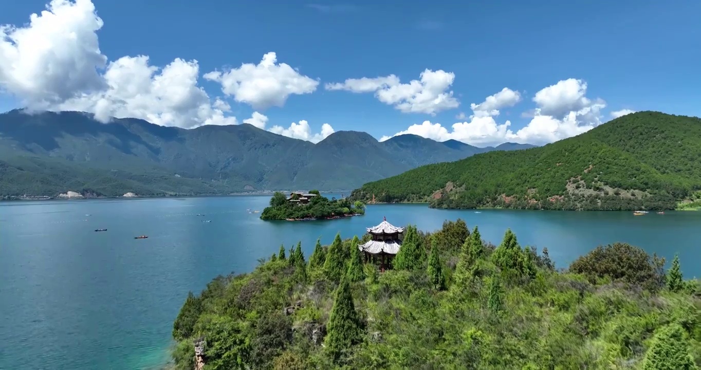 泸沽湖自然风光航拍视频素材