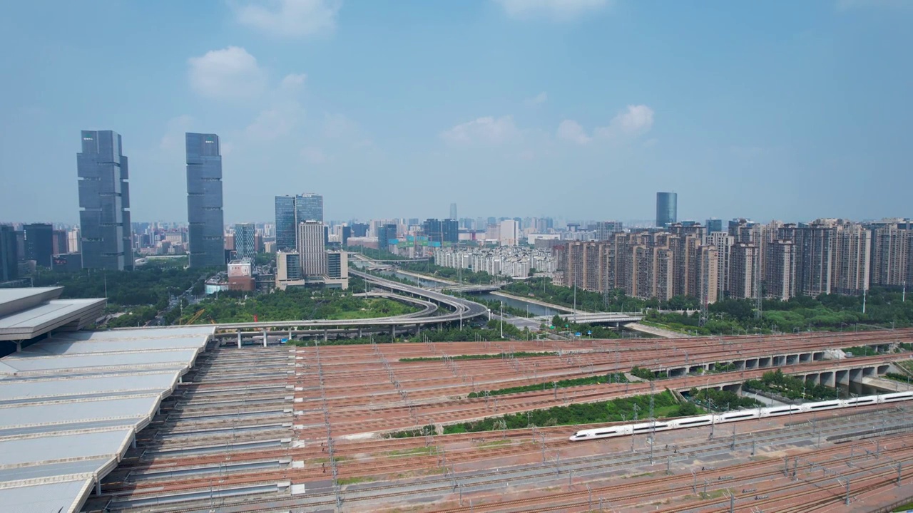 航拍中国河南郑州高铁站郑州东站夏季风光视频素材