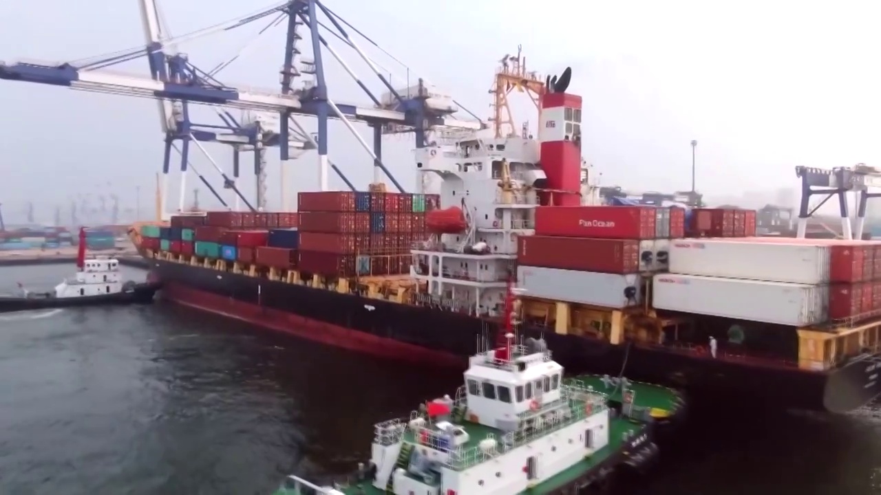 中国的商用码头港口集装箱（合集）视频素材