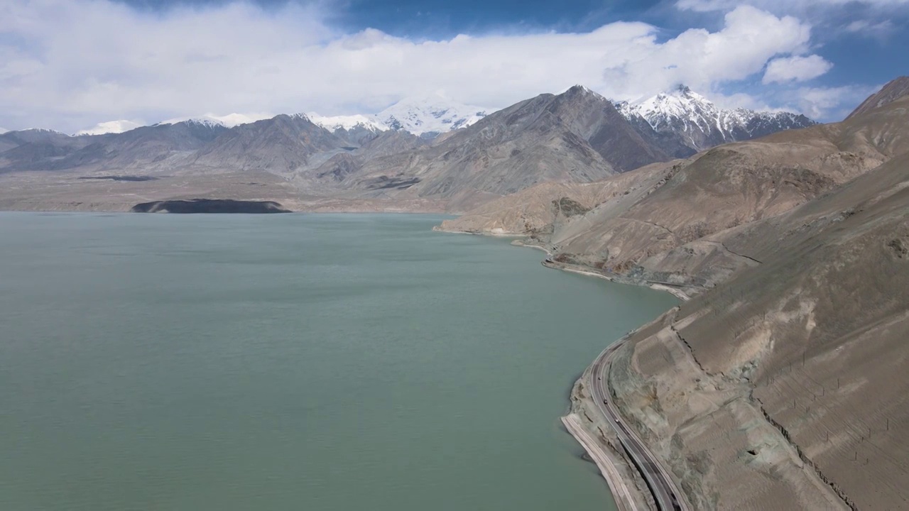 新疆喀什帕米尔白沙湖航拍视频素材
