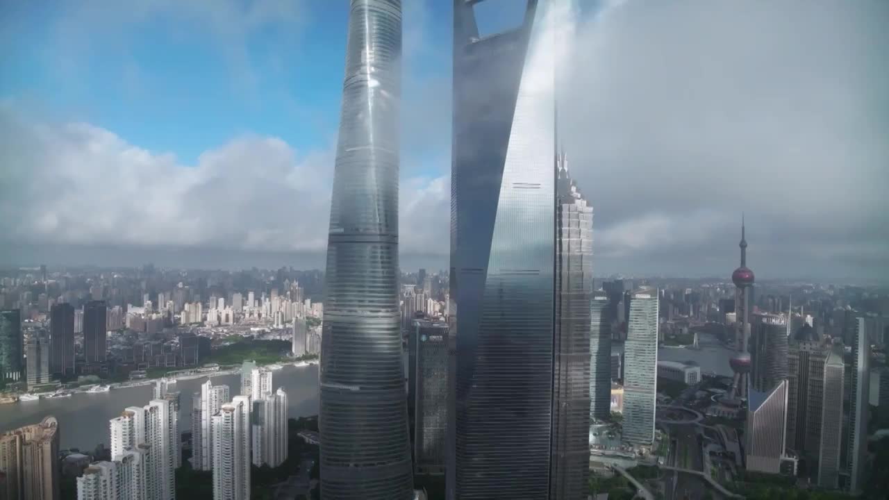 上海陆家嘴三件套云海无人机航拍视频素材
