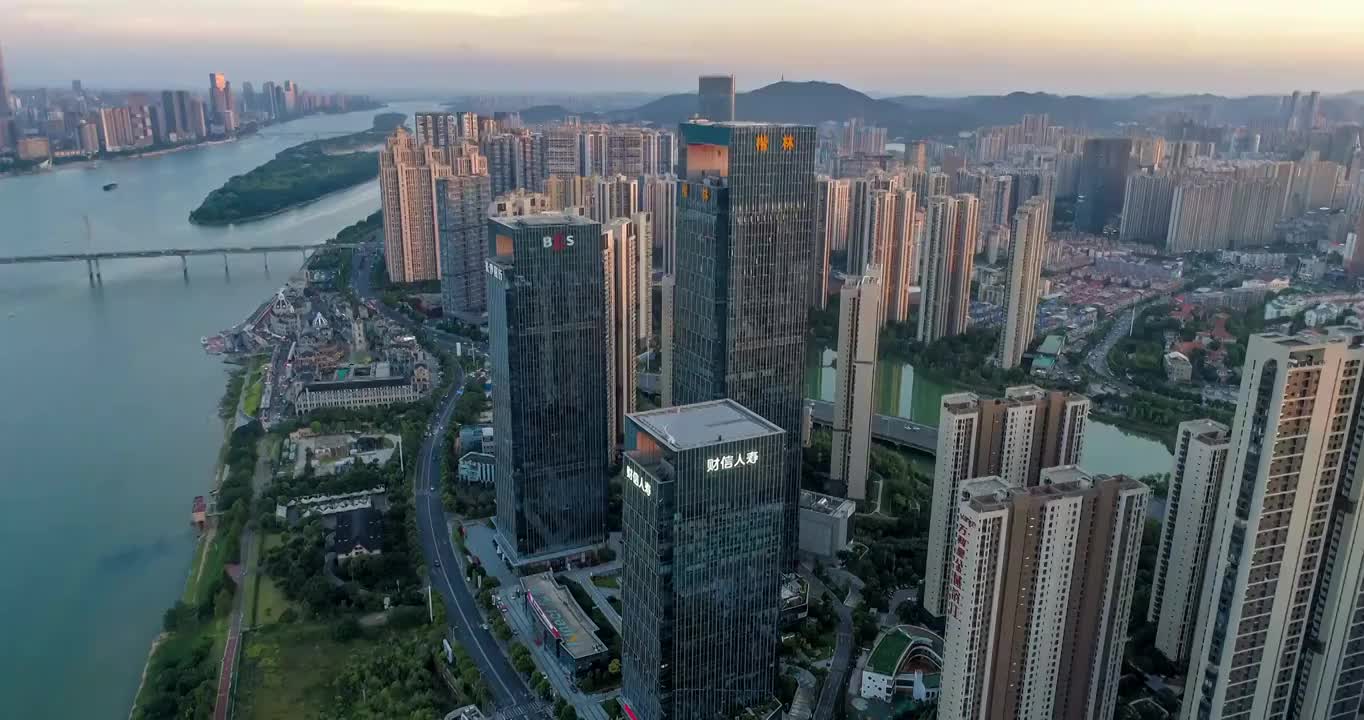 湖南省长沙市长沙银行大楼景点航拍视频素材