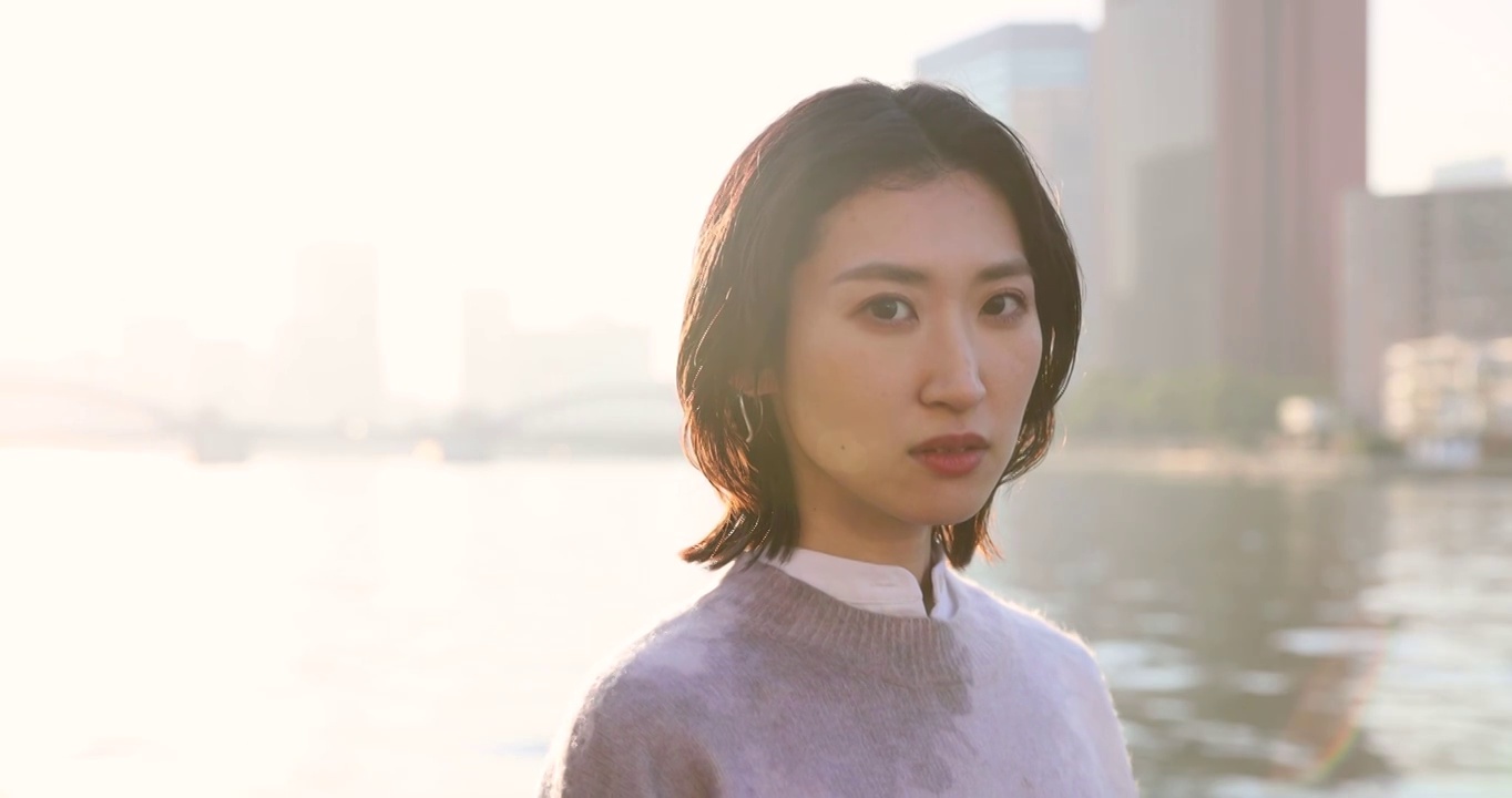 年轻的日本女人的肖像视频素材