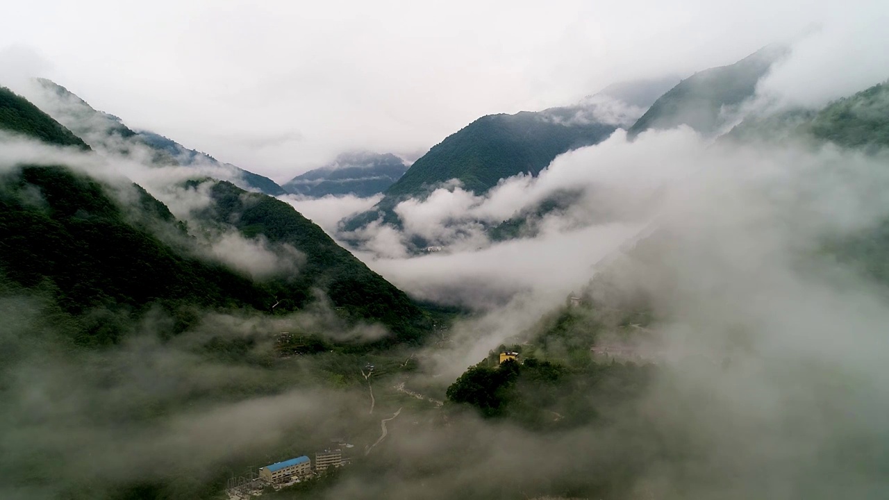四川省甘孜藏族自治区4K航拍泸定县风光视频素材