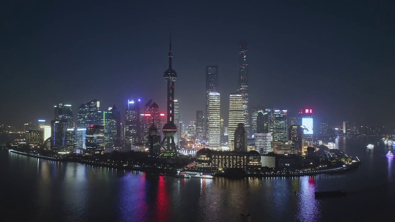 上海黄浦江景与陆家嘴金融区建筑风光夜景视频素材