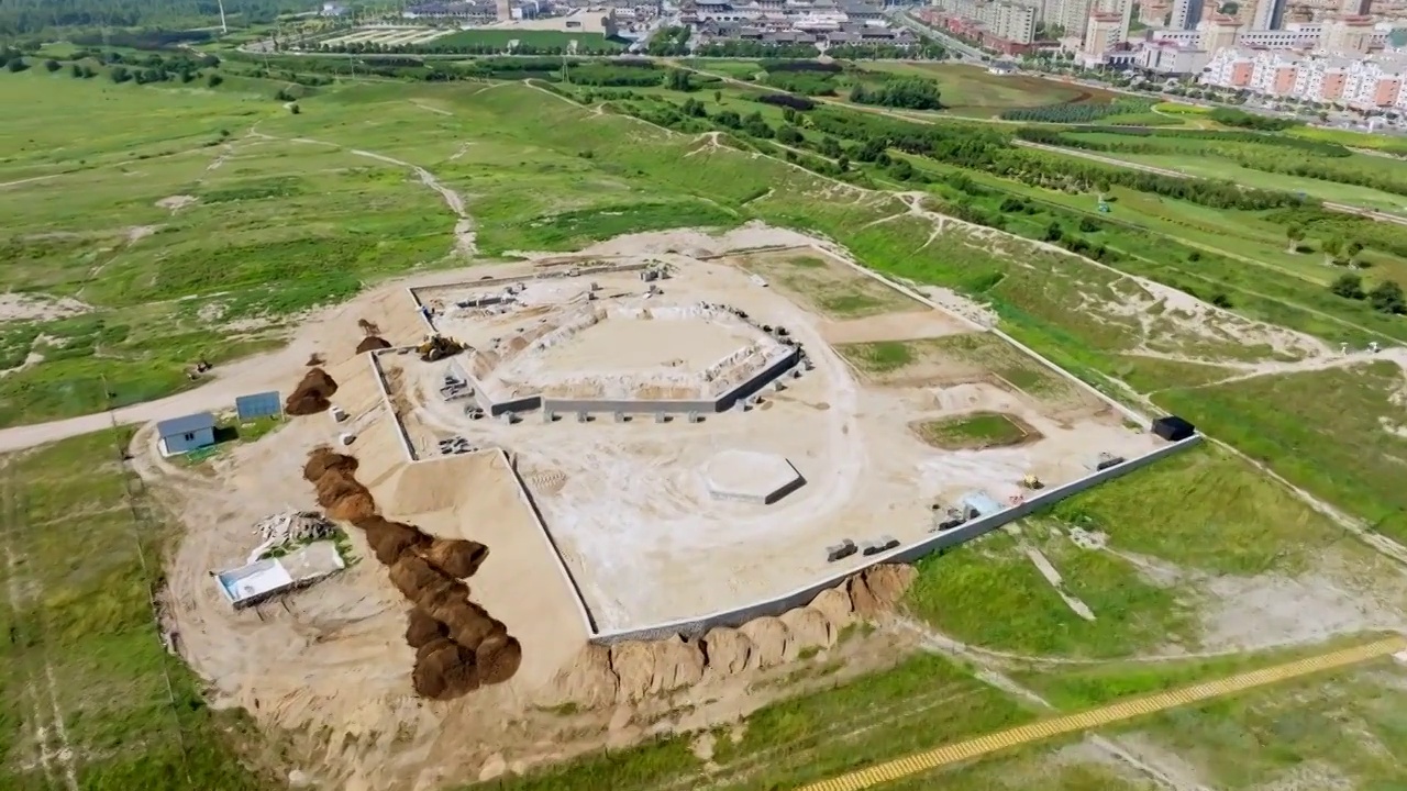 内蒙古赤峰市巴林左旗辽上京遗址考古挖掘现场（航拍）视频素材