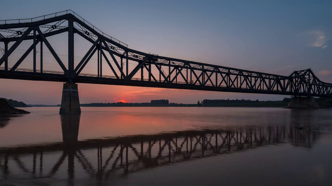 山东济南黄河铁路大桥水上落日延时视频购买