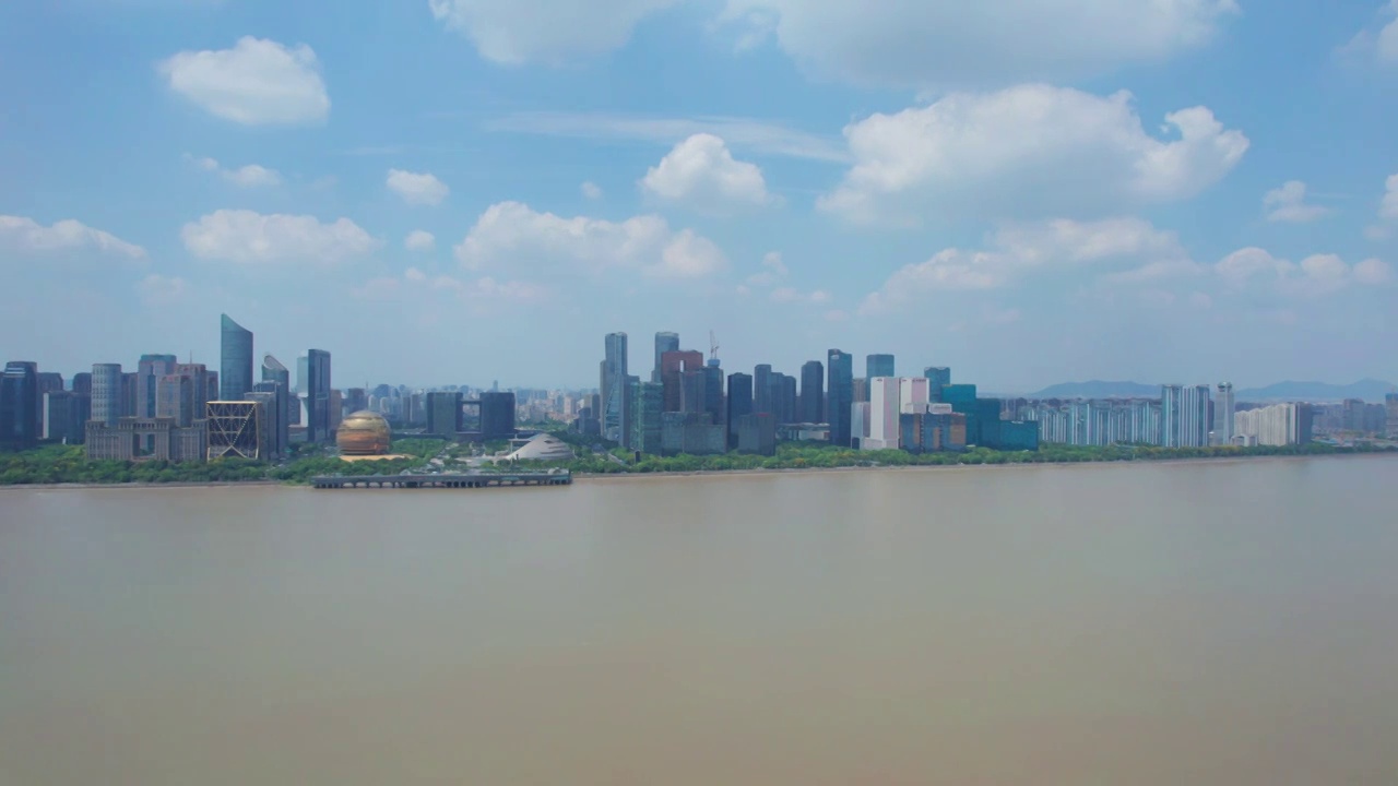 杭州钱塘江边上城区城市天际线航拍4K50P视频下载