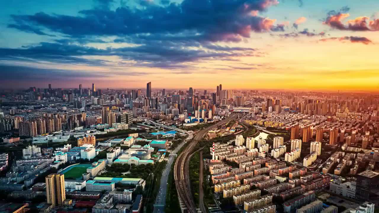中国辽宁沈阳大学南北快速路城市风景交通航拍视频素材