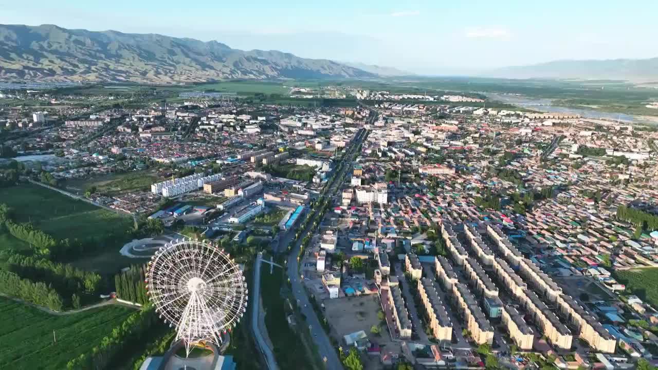 航拍新疆特克斯八卦城视频素材