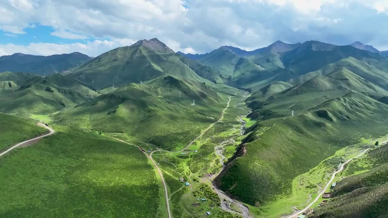 航拍祁连山国家公园，祁连山自然保护区视频下载