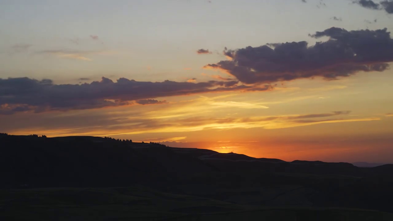 新疆江布拉克景区的日落延时摄影视频素材
