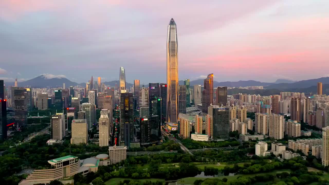 航拍深圳福田中心CBD平安金融中心等建筑视频素材