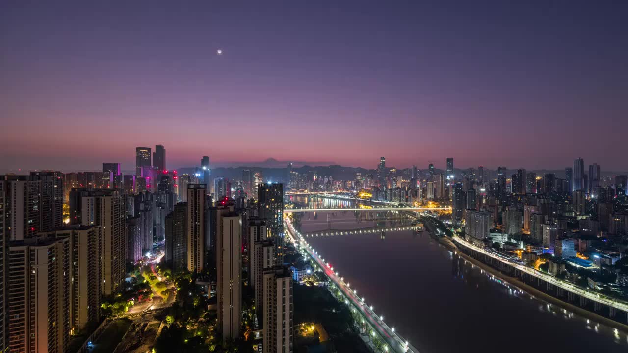 重庆市渝中区洪崖洞夜景延时视频高视角视频素材