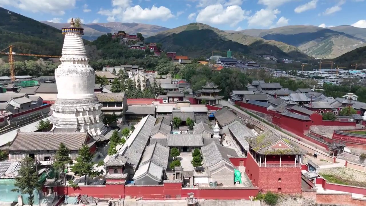 山西忻州五台山塔院寺航拍视频素材