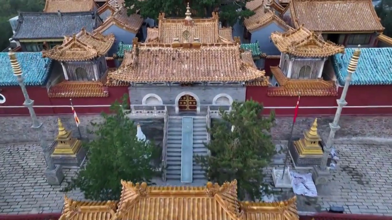 山西忻州五台山塔院寺菩萨顶航拍视频素材