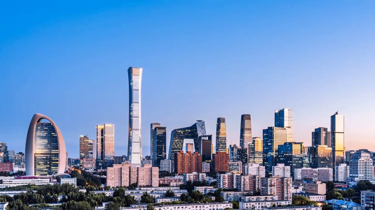 中国北京CBD高楼建筑群日转夜延时摄影视频素材