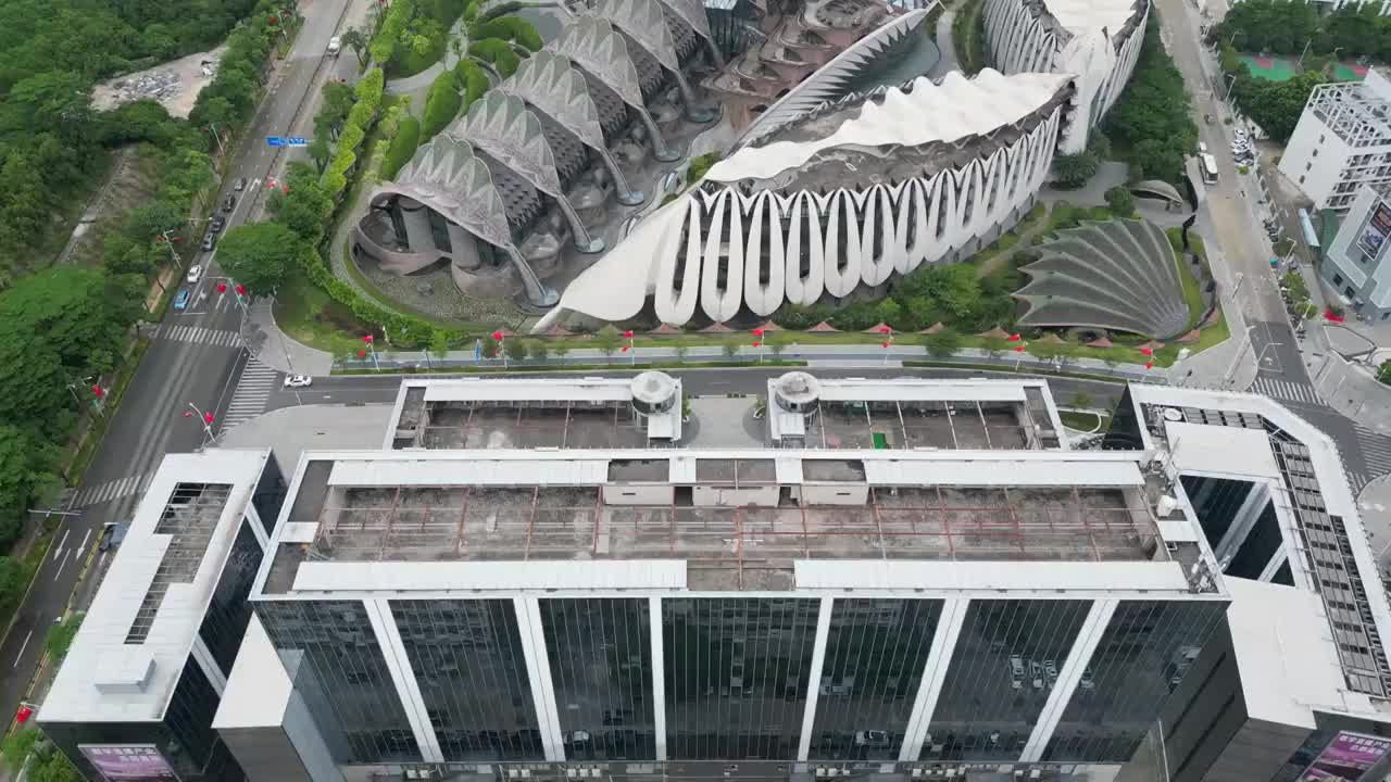 深圳龙华大浪玛丝菲尔大厦视频素材
