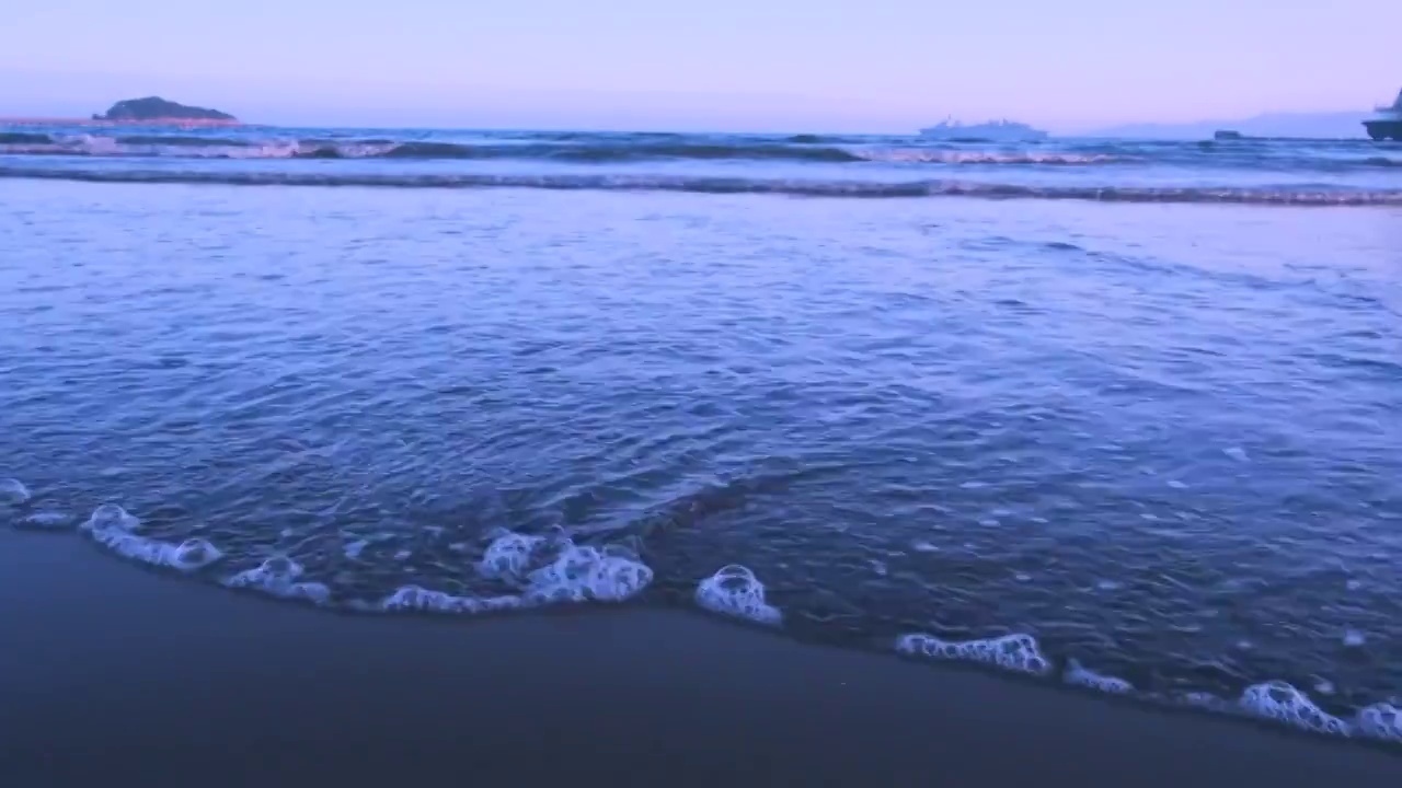 青岛栈桥滨海沙滩海景自然风光视频素材