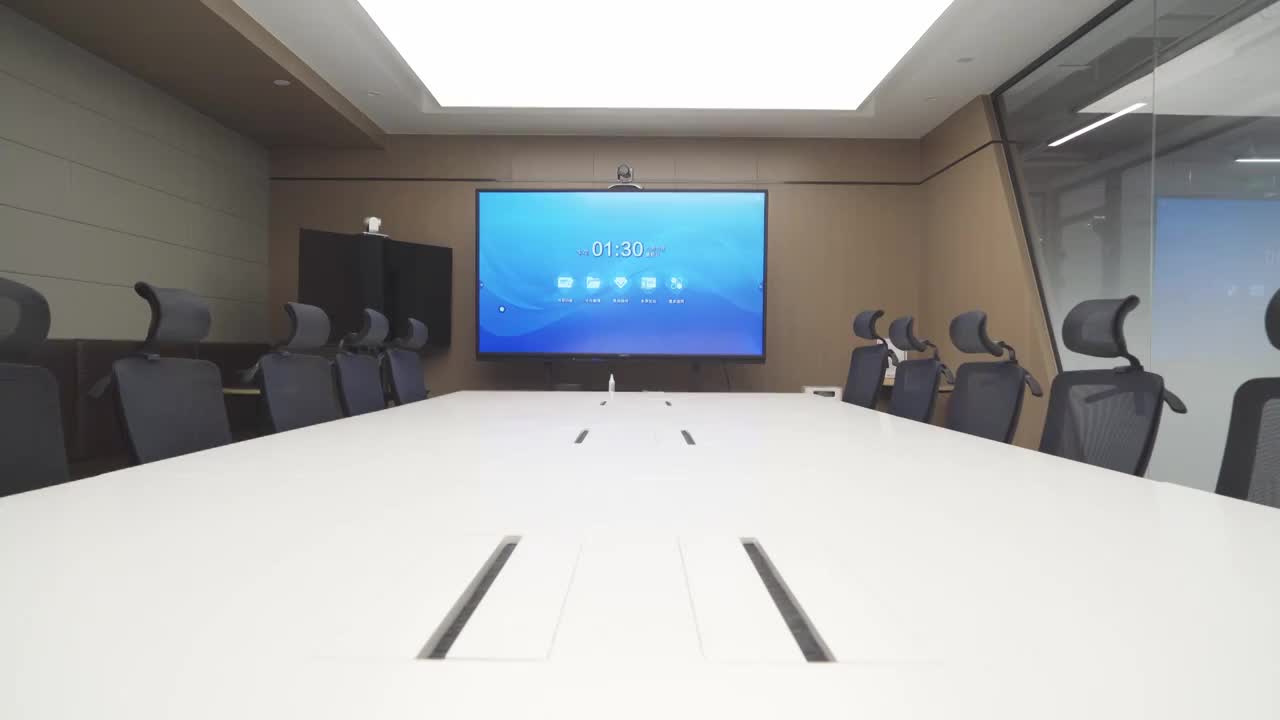 现代办公室会议室会议桌电视会议视频下载