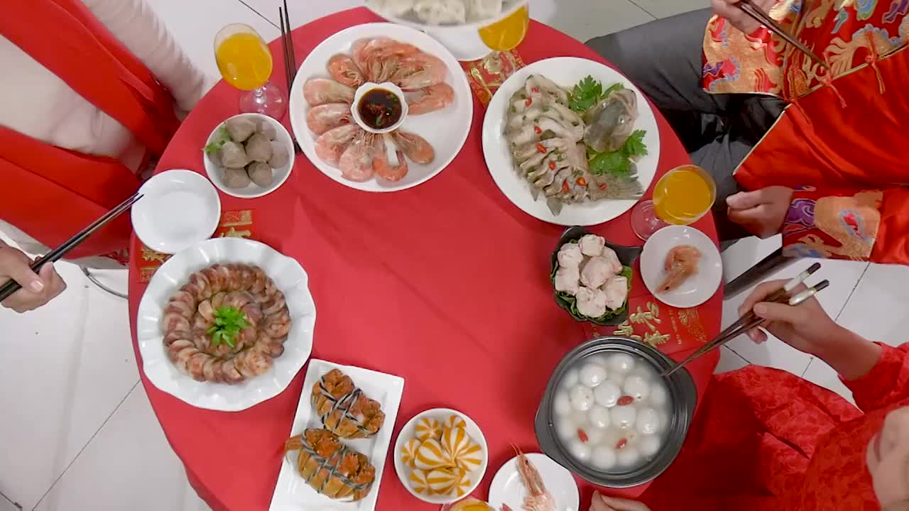 年夜饭饺子选编视频下载