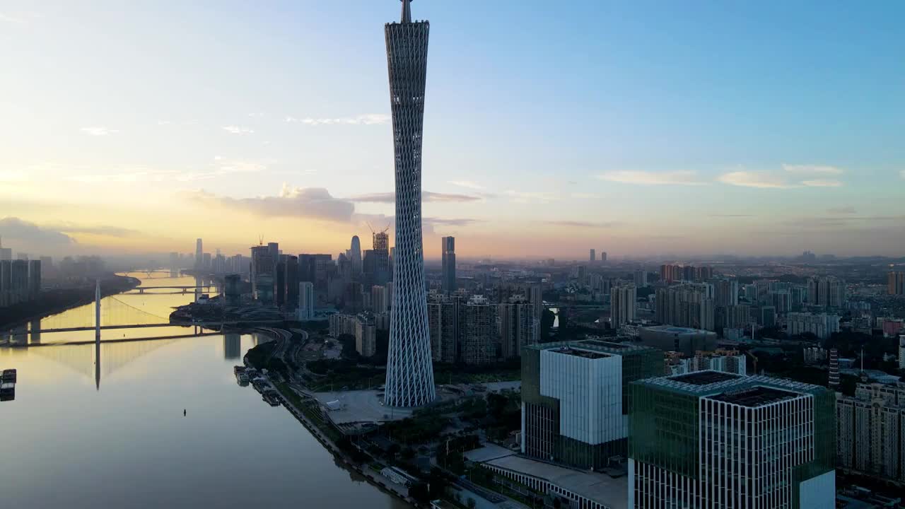 中国广州塔城市天际线日出航拍视频素材