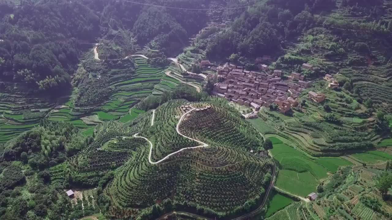 中国传统村落丽水松阳三都乡上庄村航拍视频素材