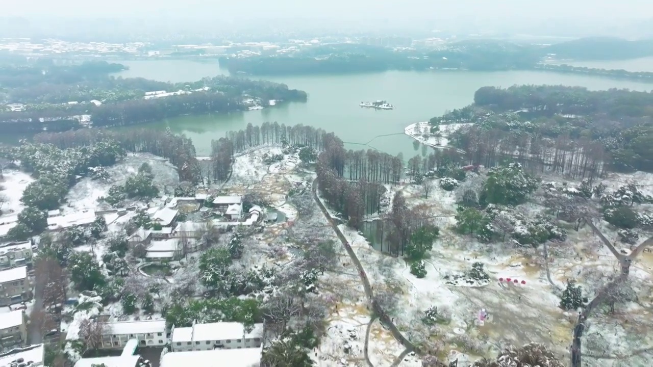 武汉东湖风景区冬季雪景风光视频下载