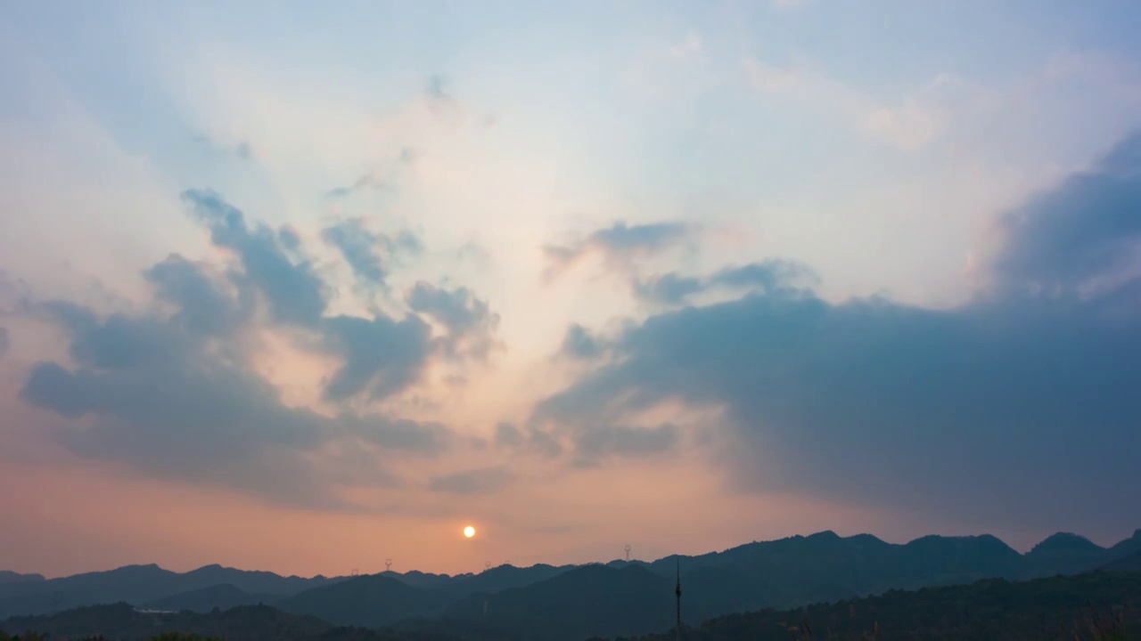 缙云山的日落与云彩视频素材