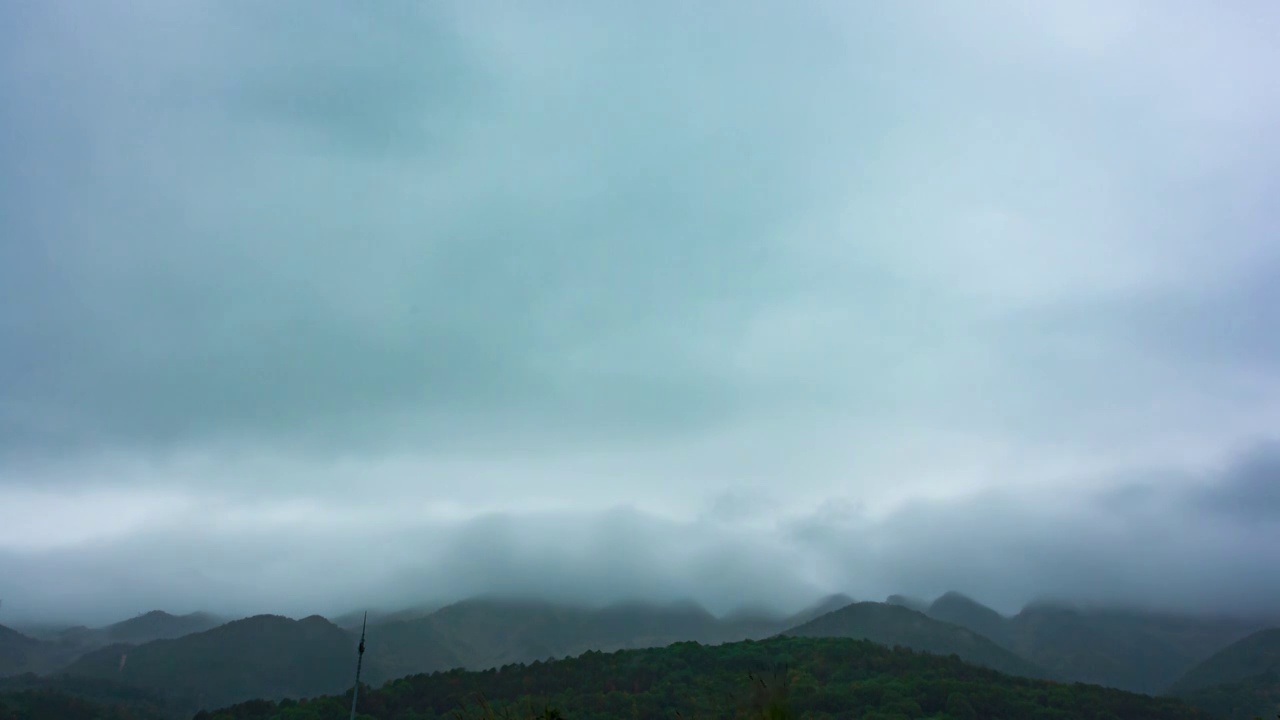 山与云雾视频素材