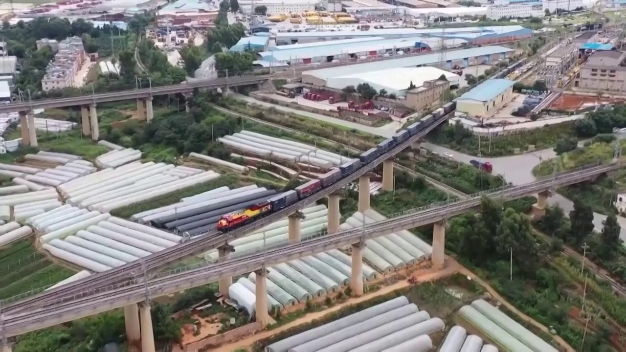 一带一路中国承建的中国到老挝的火车铁路运行航拍（选编）视频购买