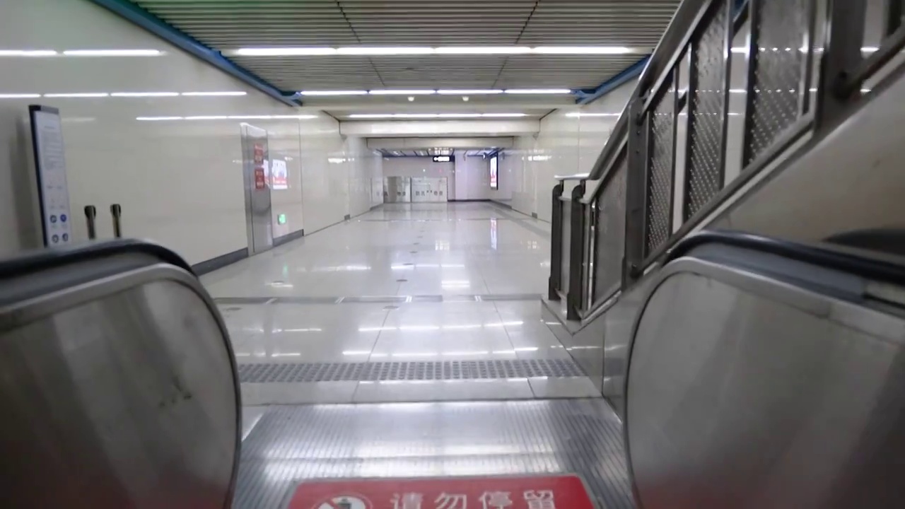 地铁站内视频视频下载