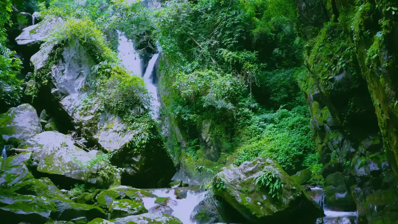 高黎贡山高山流水巨石地形合集（合集）视频下载