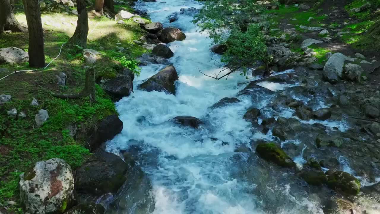 山间溪流河流视频素材