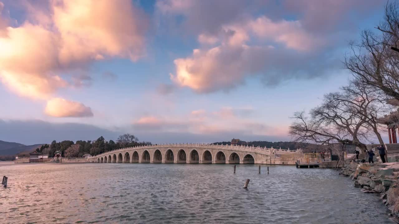冬日颐和园十七孔桥绝美日落晚霞延时视频（4K）视频下载
