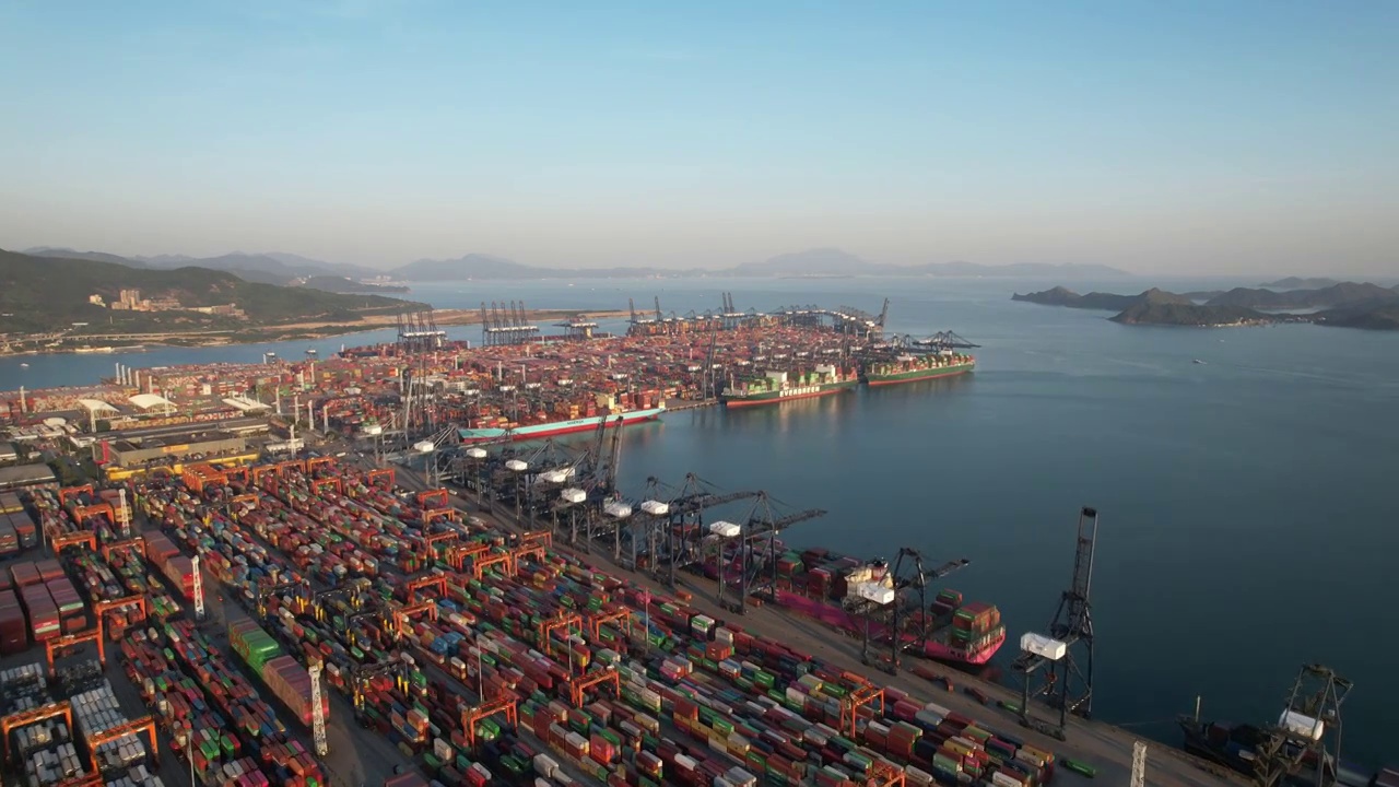 4k深圳盐田港船舶运输货运全球贸易经济视频素材