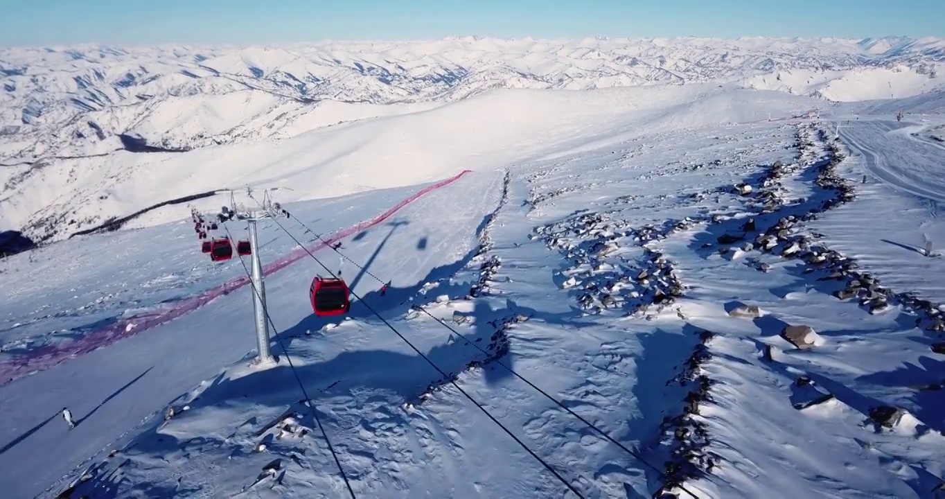航拍冬季滑雪视频下载
