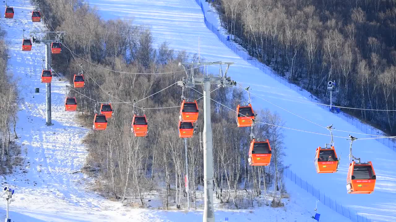 滑雪场缆车视频下载