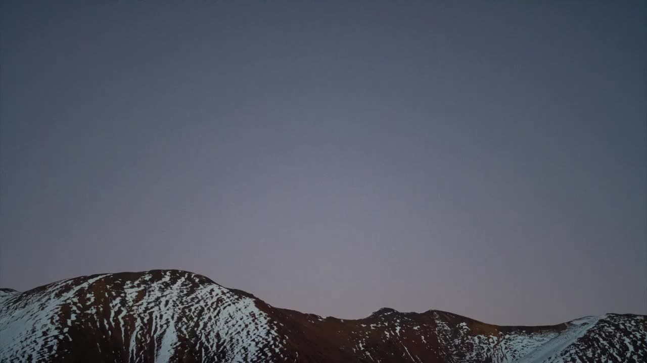 白马雪山红月亮延时视频素材