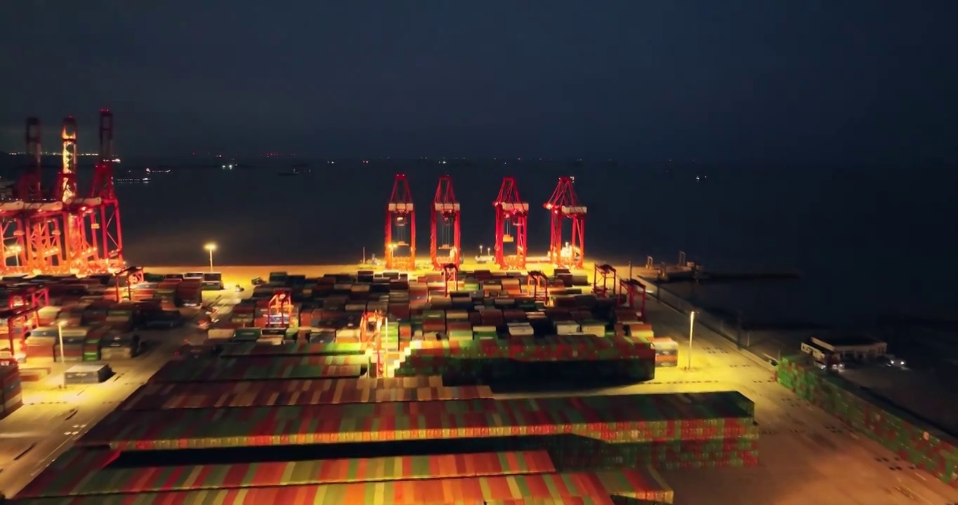 上海临港自贸区洋山港码头宣传片夜景视频素材